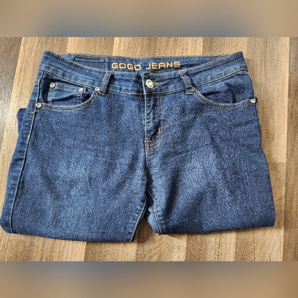 Gogo jeans brand size 13 jeans with rhinestones on the front pockets/button - Picture 7 of 12